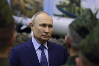 Ucraina, Putin ordina esercitazioni per uso armi nucleari tattiche