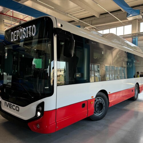 BARI: PRONTI I PRIMI 23 AUTOBUS ELETTRICI FINANZIATI CON FONDI PNRR ENTRO IL 2025 IN ARRIVO 135