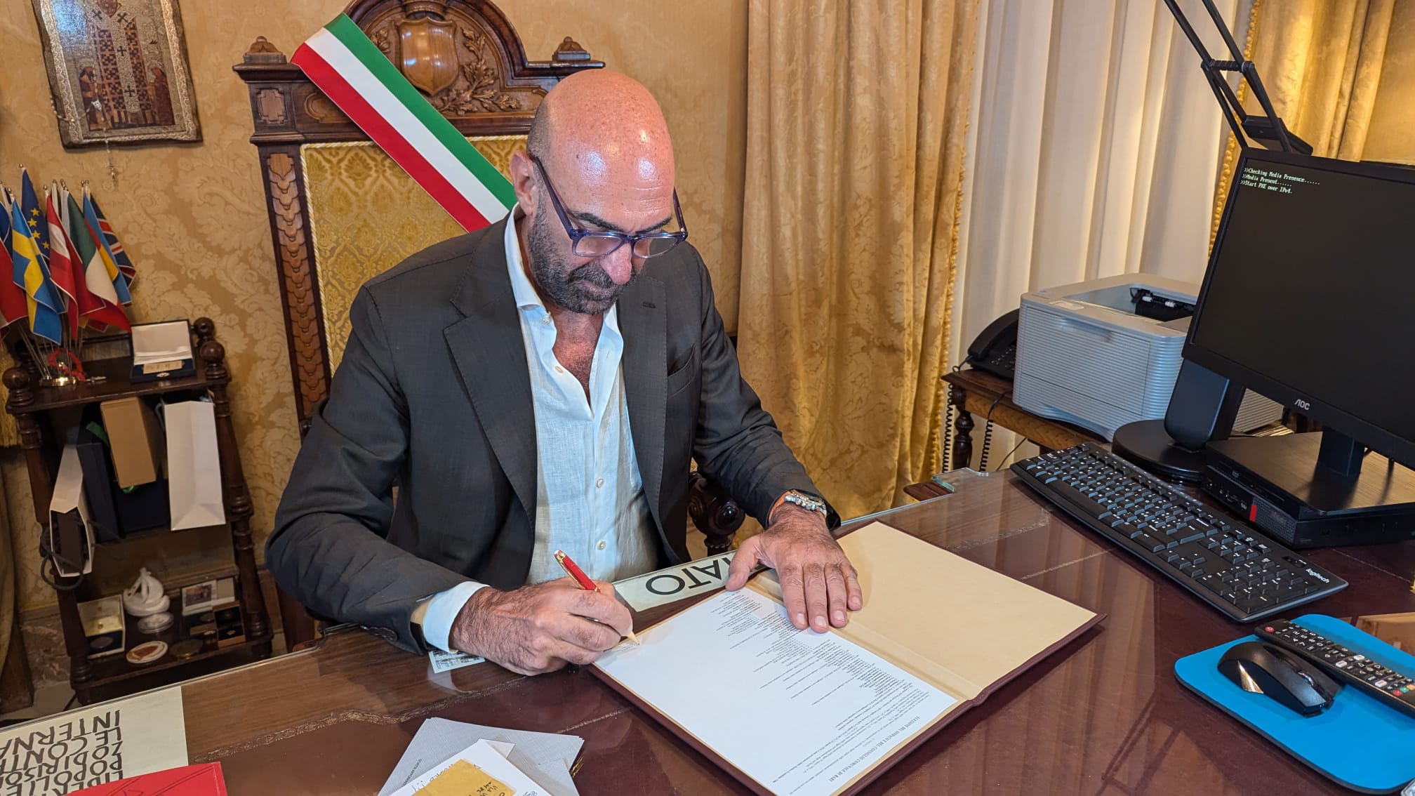 BARI, SINDACO LECCESE FIRMA MANIFESTO PUBBLICO DEGLI ELETTI IN CONSIGLIO COMUNALE
