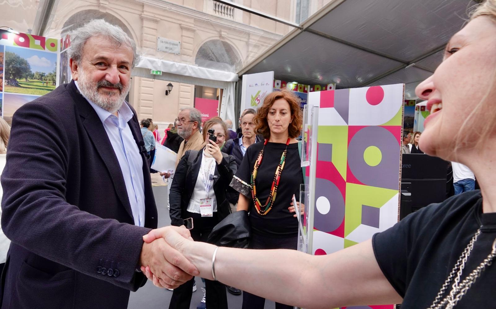 Festival delle Regioni 2024: Discorso del Presidente della Regione Puglia Michele Emiliano alla Cerimonia inaugurale –Teatro Piccinni Bari