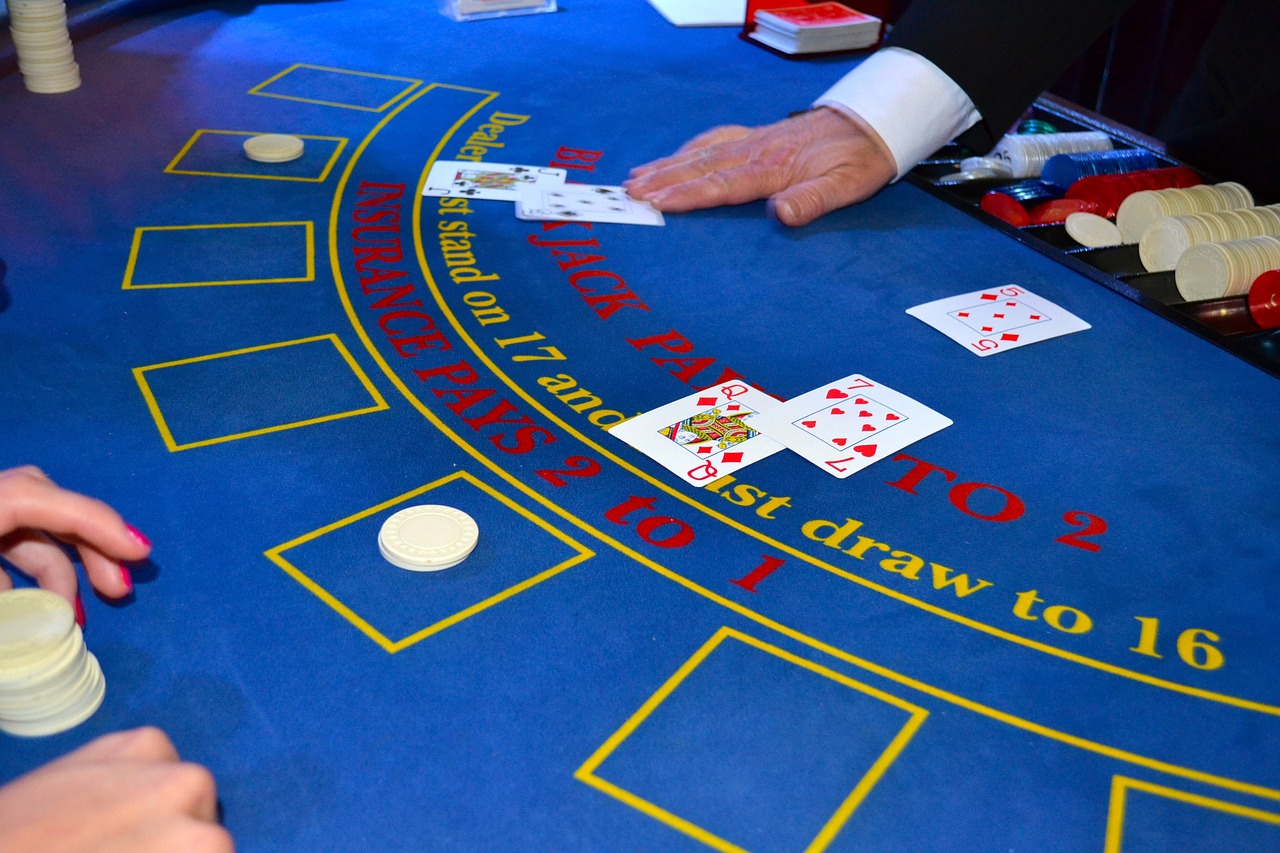 Lavorare come croupier: cosa sapere su questo lavoro