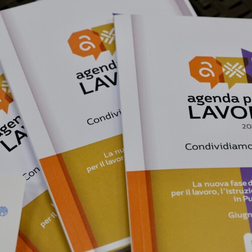Bando regionale “Connessioni – Women FOR Puglia (Puglia donna rigenera)”: creare un network qualificato per sostenere l’occupazione femminile