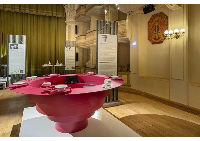 MERCATINO DEL GUSTO DI MAGLIE IL PROGETTO DI DESIGN “LA TAVOLA CAMBIA ROTTA” NEL CATALOGO DELL’EXPO OSAKA 2025