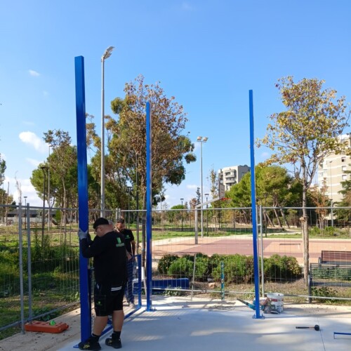 BARI, RIQUALIFICAZIONE PARCO ANNOSCIA AL VIA STAMATTINA I LAVORI DI REALIZZAZIONE DEL NUOVO CAMPO DA PADEL
