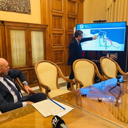 BRT – BUS RAPID TRANSIT STAMATTINA NELLA SALA GIUNTA DI PALAZZO DELLA CITTÀ LA CONFERENZA STAMPA CON STEFANO CIURNELLI