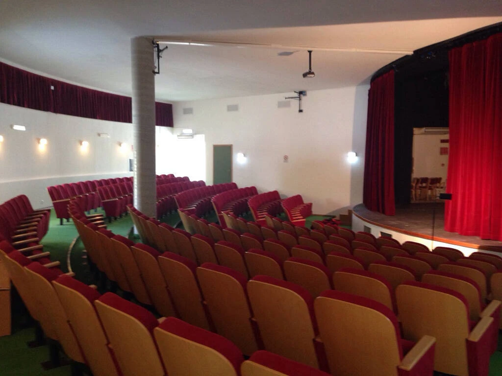 Teatro Mariella (Monopoli) – Stagione teatrale 2025/26 ‘Il senso delle parole’ Spettacoli serali e matinée
