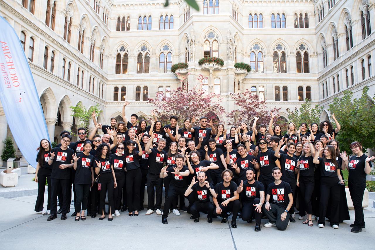Doppio appuntamento a dicembre per l'orchestra di giovani talenti pugliesi AYSO