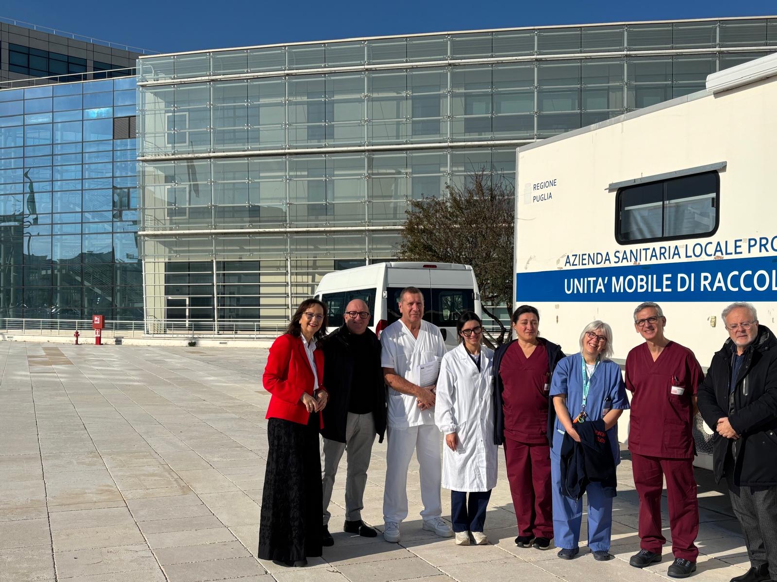 Giornata all’insegna della solidarietà al Consiglio regionale della Puglia: donazione sangue e “Paniere delle eccellenze” di ANT