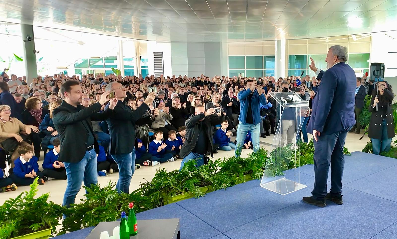 IN REGIONE IL DISCORSO DI SALUTO DEL PRESIDENTE EMILIANO