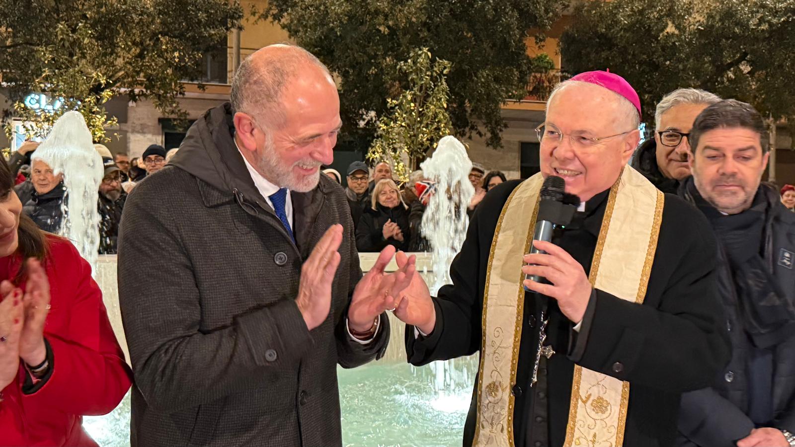 Conversano, inaugurata la nuova Piazza Aldo Moro (già Piazza Carmine)