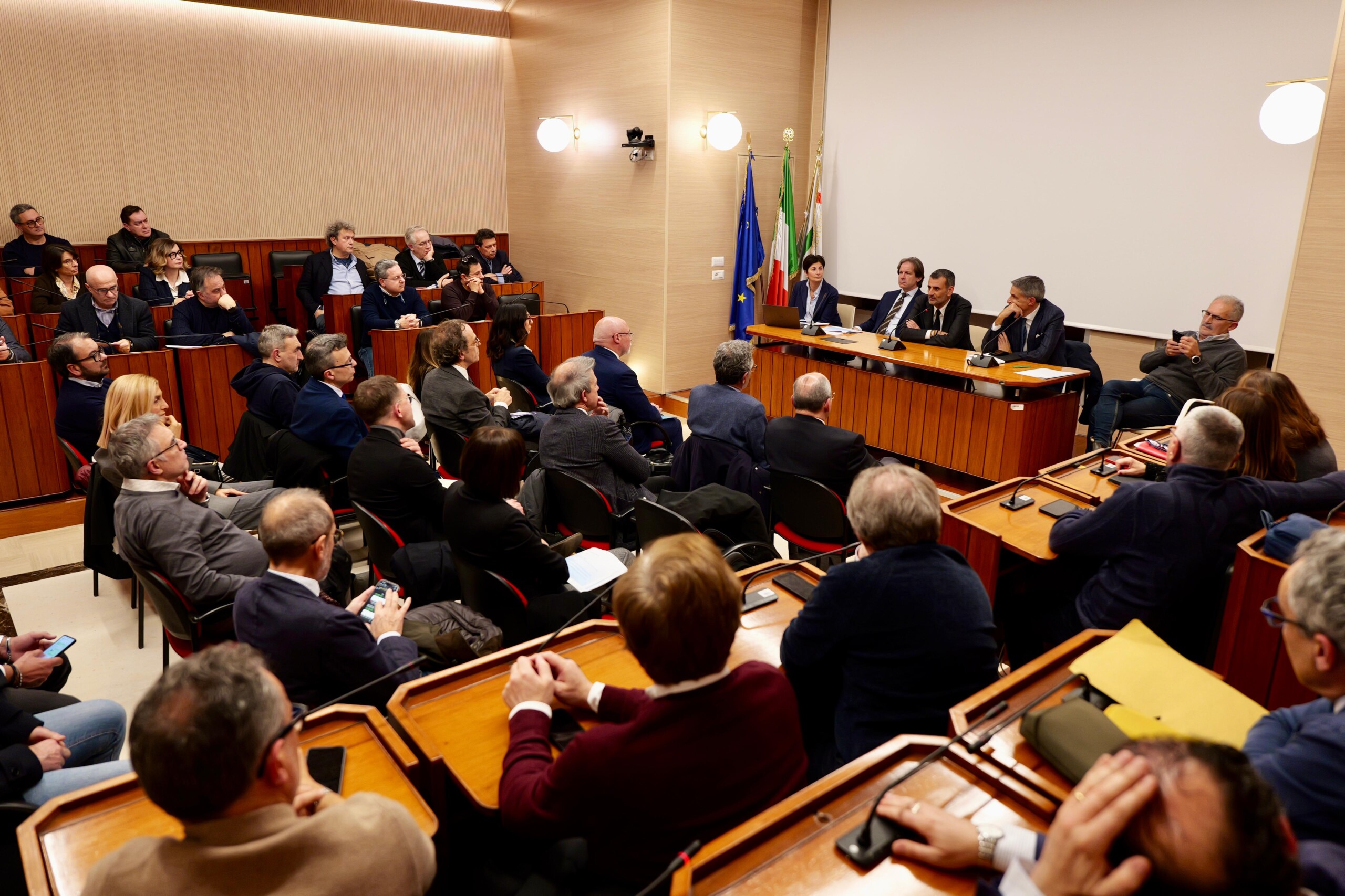 Decaro e Pentassuglia incontrano i dirigenti ASL sui pronto soccorso