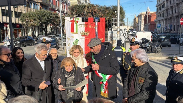 Intitolata l'area comunale di corso Cavour al commediografo Nicola Saponaro