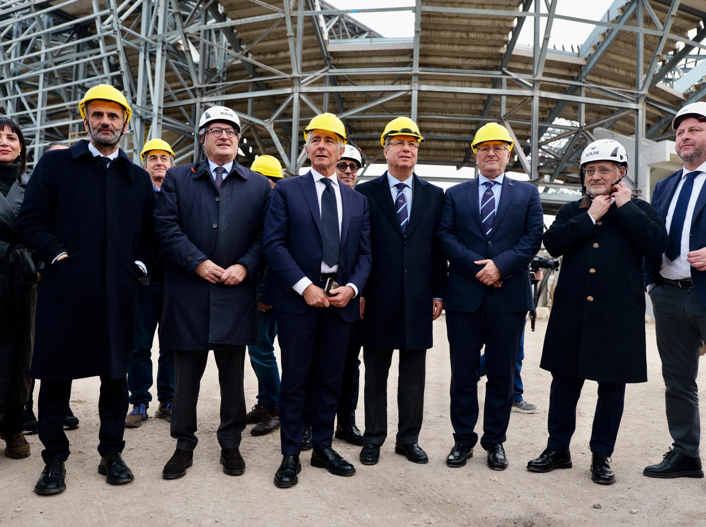 Giochi del Mediterraneo, a sei mesi dall’inizio della cerimonia di inaugurazione il sopralluogo di Decaro sui cantieri a Taranto, insieme al ministro Abodi: “Grande collaborazione istituzionale per farci trovare pronti e per attrarre investitori”