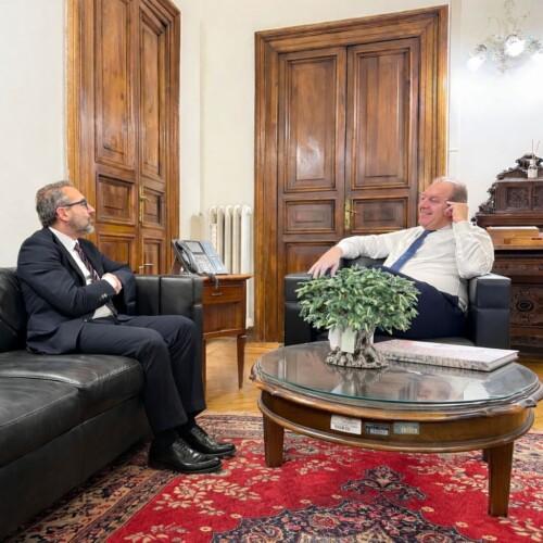 Protocollo tra Agea e Regione, presto uno sportello al servizio del mondo agricolo e dell’amministrazione regionale. Paolicelli: “Più efficienza, maggiori controlli e criteri condivisi anche per la gestione dei 30 milioni di euro per i reimpianti e rigenerazione olivicola”