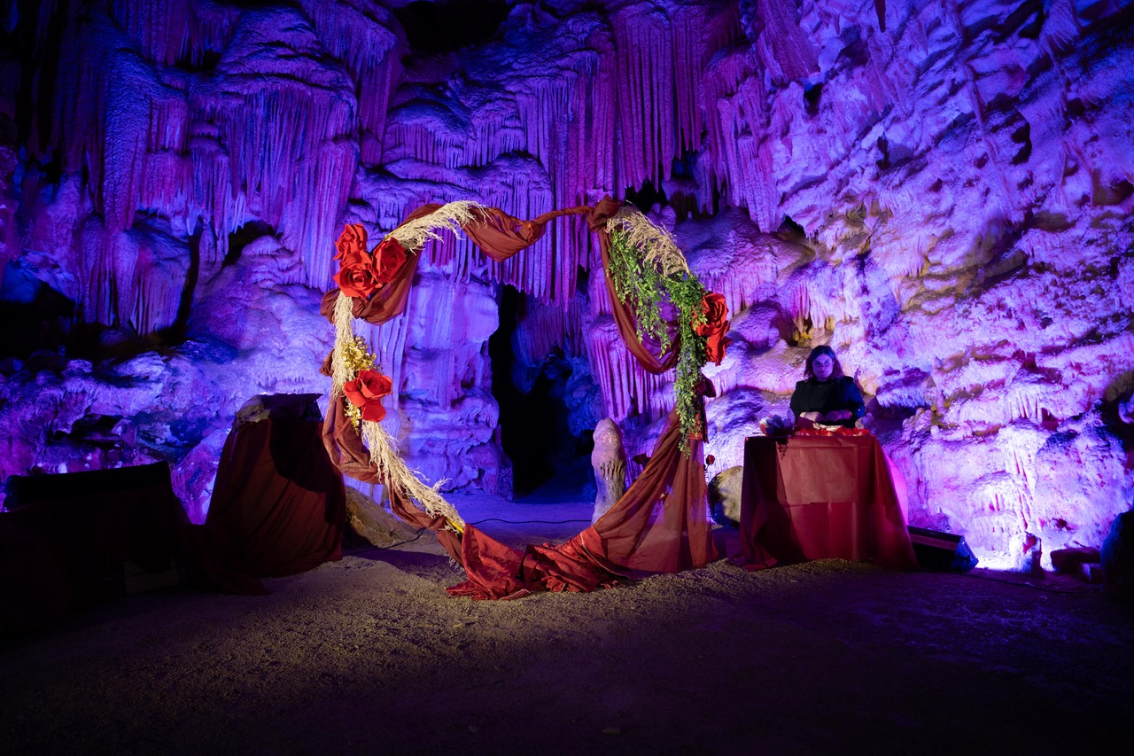 Immersi nell’amore e nell’atmosfera magica delle grotte di Castellana. Torna “Innamorati in Grotta”, l’appuntamento di S. Valentino. Spazio anche per le coppie con bambini