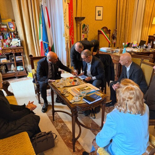 PONTE GARIBALDI, INCONTRO TRA IL SINDACO LECCESE E I RESIDENTI DI MADONNELLA: IN CORSO VERIFICHE TECNICHE MENTRE SI STUDIANO SOLUZIONI TEMPORANEE PER IL TRASPORTO PUBBLICO