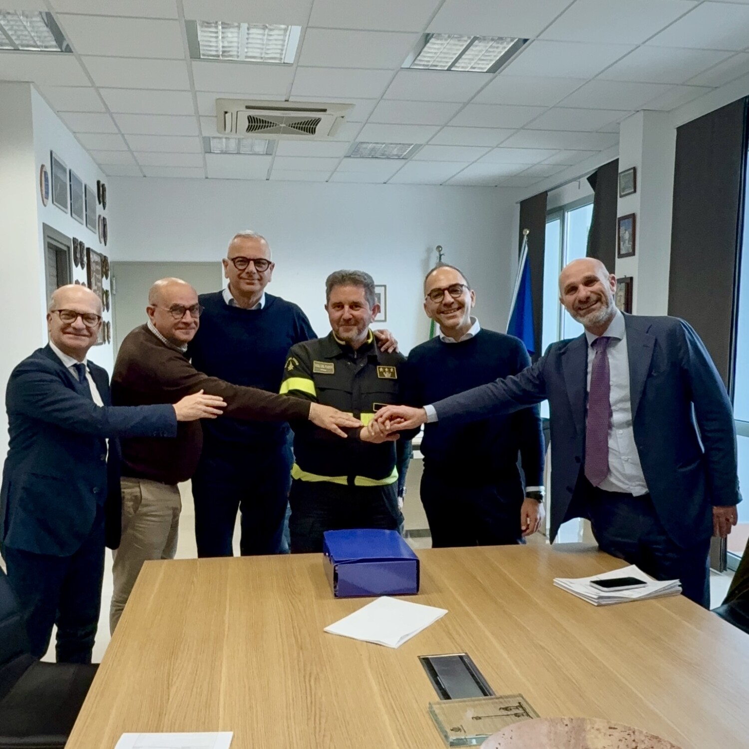 Aeroporto di Foggia, Piemontese presenta ai Vigili del Fuoco il progetto del distaccamento: investimento da 9 milioni di euro per rafforzare sicurezza e sviluppo dello scalo