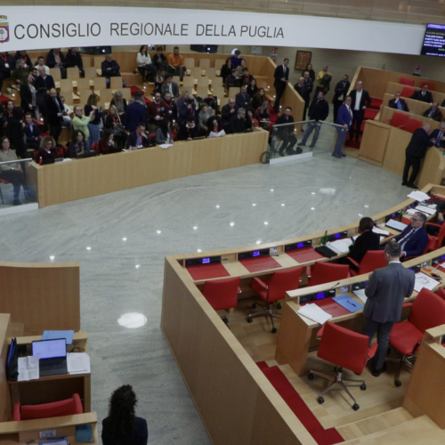 Consiglio regionale, approvata la mozione bipartisan sui percorsi di cura agevolati per malati oncologici. Conclusi i lavori
