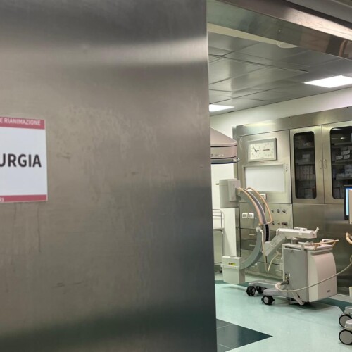 Neurochirurgia al Di Venere, intervento ad alta specializzazione per rimuovere un raro tumore sul nervo mediano dell’avambraccio grande oltre i 3 centimetri