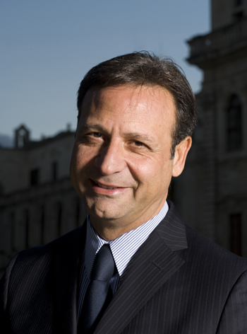 NUOVI DIRETTORI GENERALI ASL, FRATELLI D’ITALIA: “IL GIOCO DELLE 7 CARTE DI DECARO. ALTRO CHE RIVOLUZIONE! TUTTI FEDELISSIMI, TUTTI BARESI”