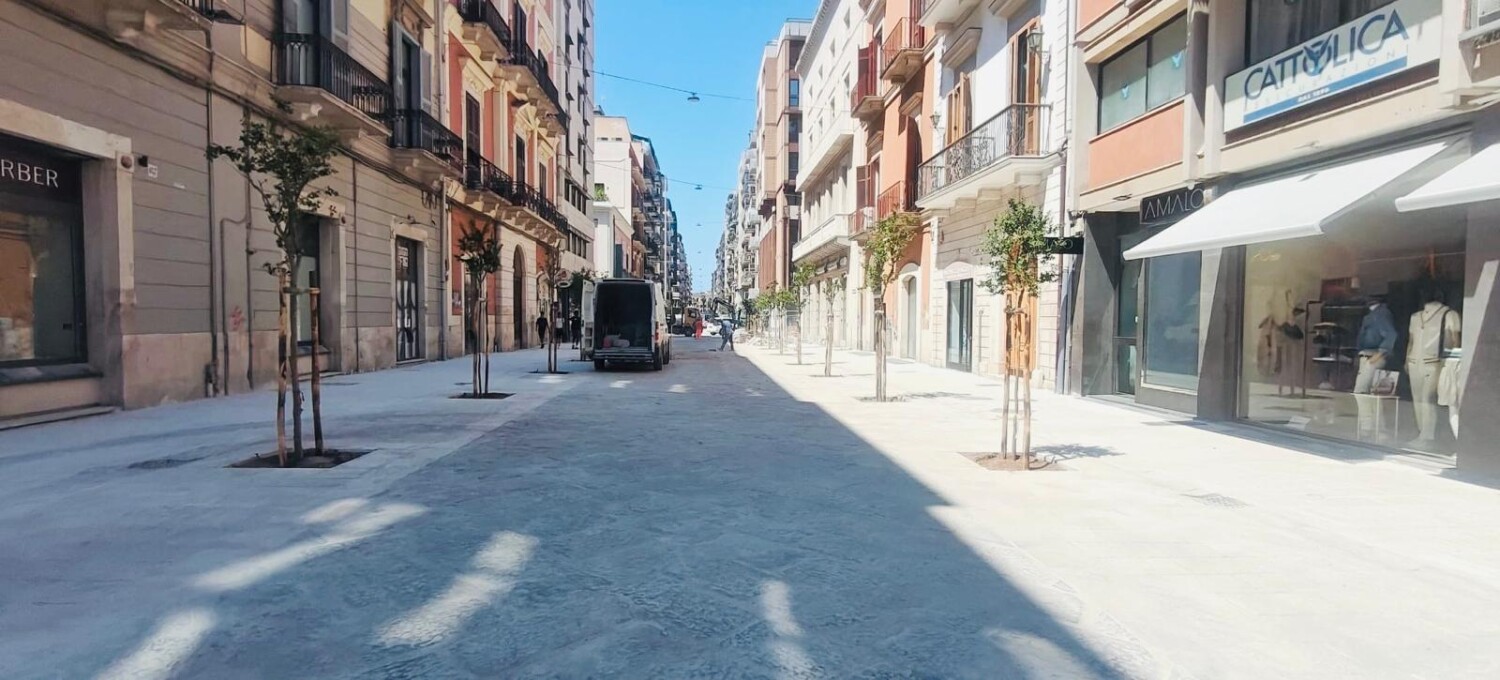 Riqualificazione via Argiro: riaperto al transito pedonale l'isolato compreso tra piazza Umberto e via Dante. Dal 29 giugno cantiere all'incrocio con via Dante