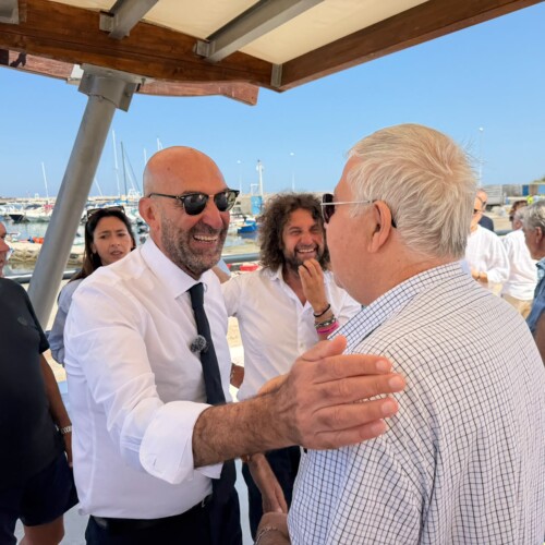 TERMINATI I LAVORI DI RIQUALIFICAZIONE E PEDONALIZZAZIONE DEL LUNGOMARE DI SANTO SPIRITO: IL SOPRALLUOGO DEL SINDACO VITO LECCESE