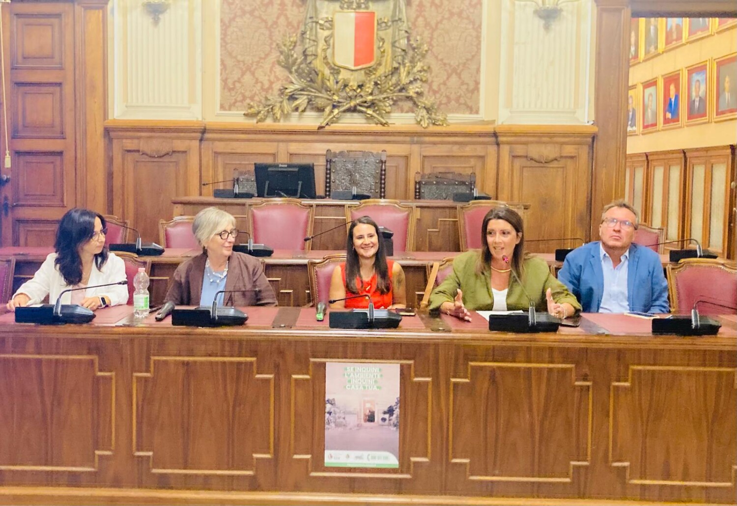 "Se inquini l'ambiente, inquini casa tua": presentata la campagna promossa dal Municipio IV. Oltre duemila abbandoni di ingombranti illeciti rilevati ogni mese da Amiu