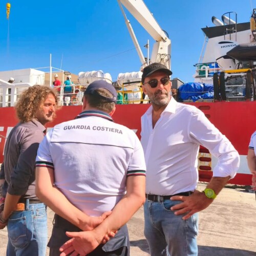 AL PORTO DI BARI LA LIFE SUPPORT DI EMERGENCY