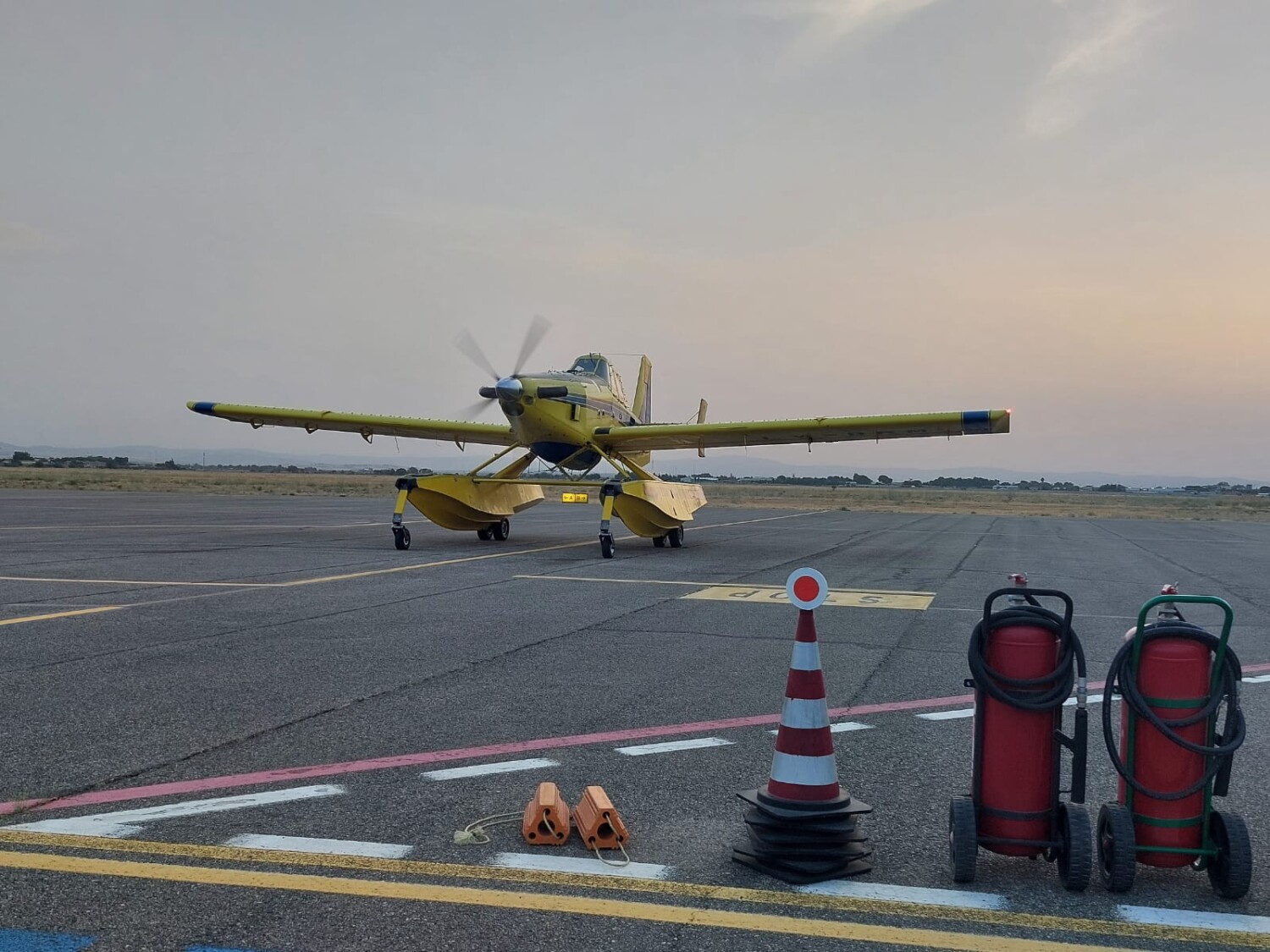 Atterrati a Foggia i Fire Boss della Protezione civile nazionale